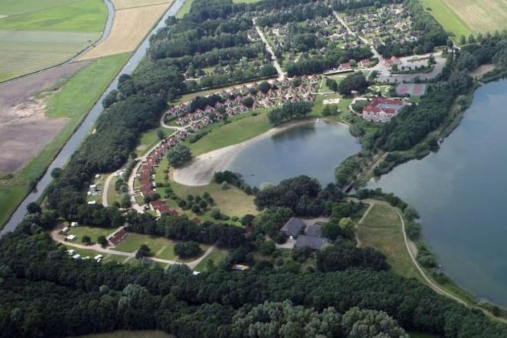 Gezellige Vakantiewoning Aan Het Water In Ewijk - Recreational Only No Workers Екстер'єр фото